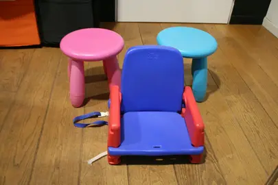 tabourets plastiques pour enfants