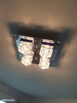 LUSTRE telecommandé