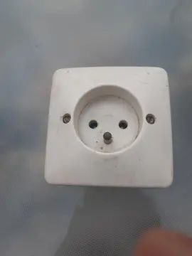 prise a encastrer