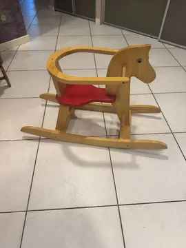 cheval en bois