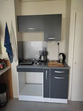 Eléments de cuisine gris