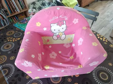 fauteuil enfant Hello Kitty