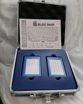 Jeu de cartes "1 contre 100"