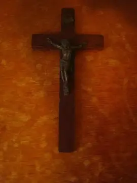 Croix en bois