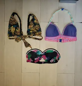 Lot haut de maillot de bain