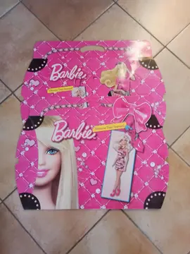 2 boîtes cadeaux en carton barbie