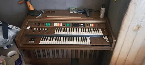Orgue /Piano Kawai