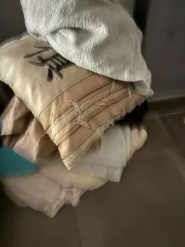 vrac : vaisselle diverse et linge serviette