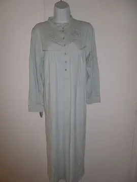 Chemise de nuit bleue clair