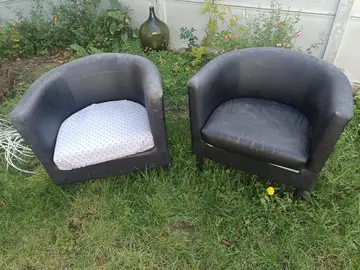 2 fauteuils club à rénover