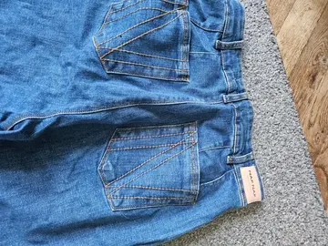 Jean pour femme.