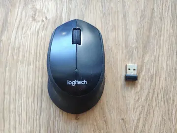 Souris sans fil "M330 Silent Plus" marque Logitech