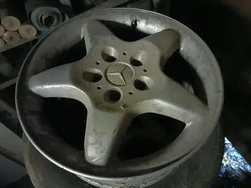 4 jantes alu Mercedes ML et pneus