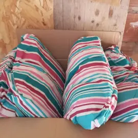 7 coussins d'exterieur recouvert de tissu classique