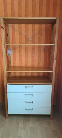 Étagère IKEA avec 4 tiroirS