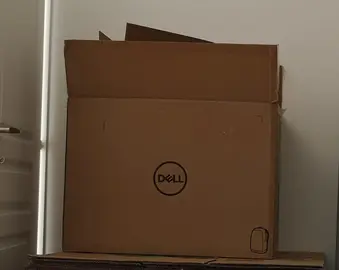 deux gros cartons d'emballage