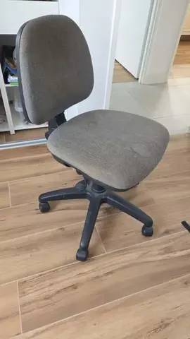 Donne chaise de bureau