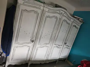 donne armoire