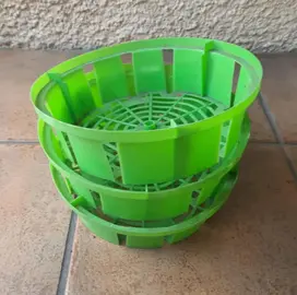 3 paniers à bulbes en plastique