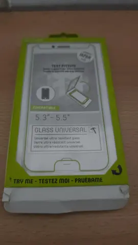 verre trempé universel
