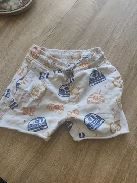 short 4 ans