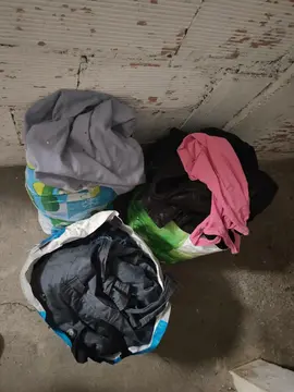 3 sacs de vêtements
