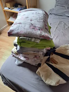 donne lot de draps et taiesgʻ