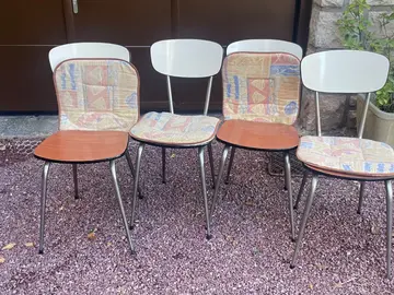 chaises en formica