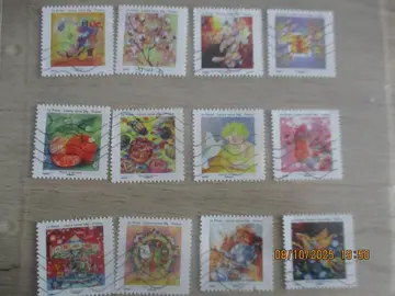 12 timbres oblitérés - France - décorations de Noël
