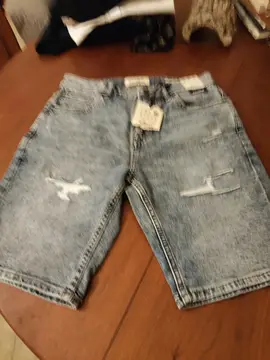 bermuda homme t 40... neuf