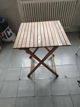 petite table en bois