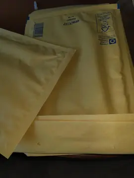 8 enveloppes