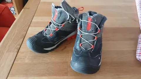 Chaussures de marche enfant taille 34