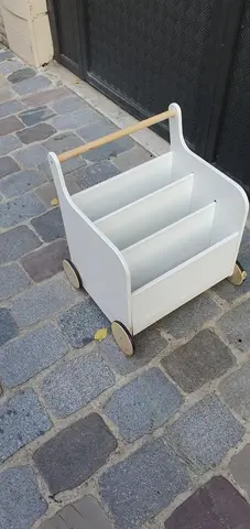 petit meuble livre roulant