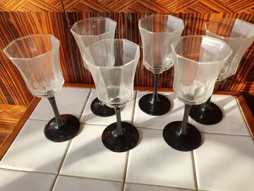 6 verres à pied
