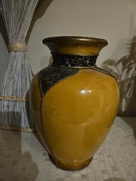 vase