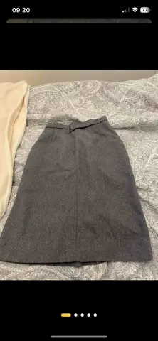 jupe en laine taille 38