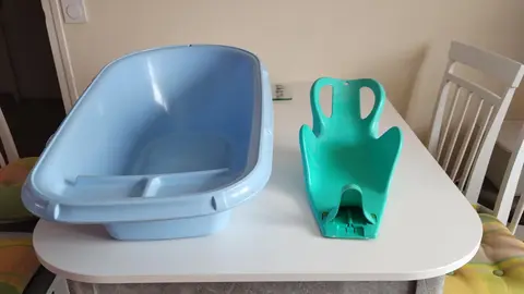 Baignoire pour bébé avec sécurité