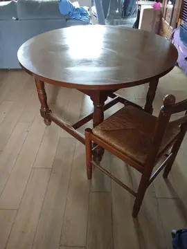 table et 4 chaises