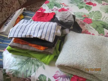 vêtement femme été hiver taille 40 / 42