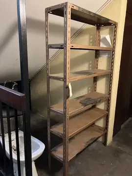 Etagère métallique