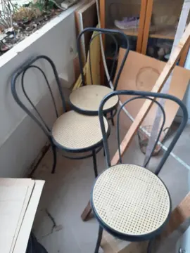3 chaises de cuisine