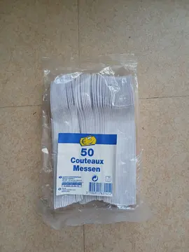 lot de 50 couteaux en plastique