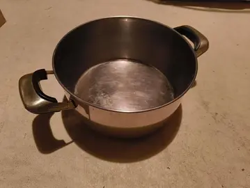 Casserole (non compatible induction)