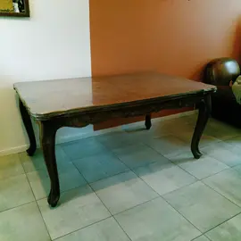 table à manger en.bois et extensible