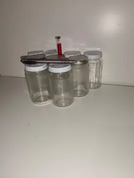 Petits pots en verre