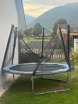 donne trampoline a venir chercher en l'état