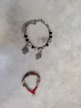 2 bracelets