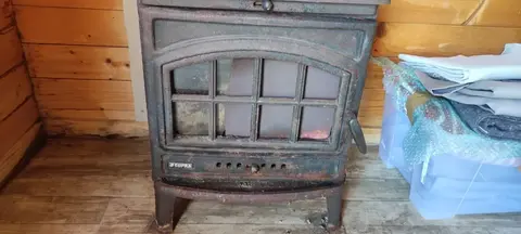 petit poêle à bois en fonte