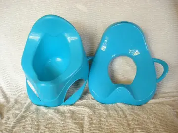 Ensemble réducteur et pot pour enfant